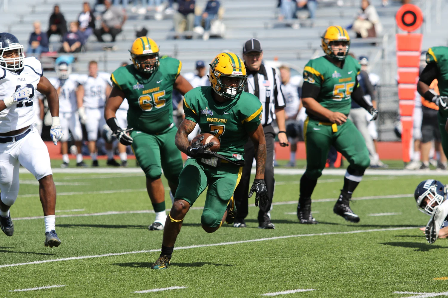 Undefeated Effort Football WR getting down the field